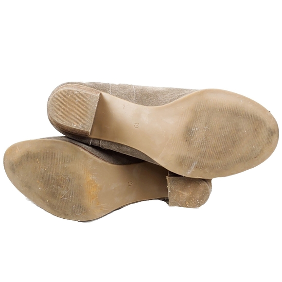 Michael Shannon Wmn 10 Taupe Suede Ankle Bootie - Picture 10 of 10